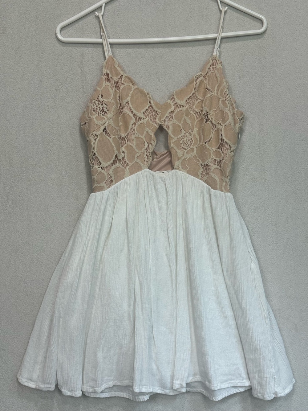 Tularosa Bryce Mini Dress in Ivory Strap Lace Bodice Sz XS